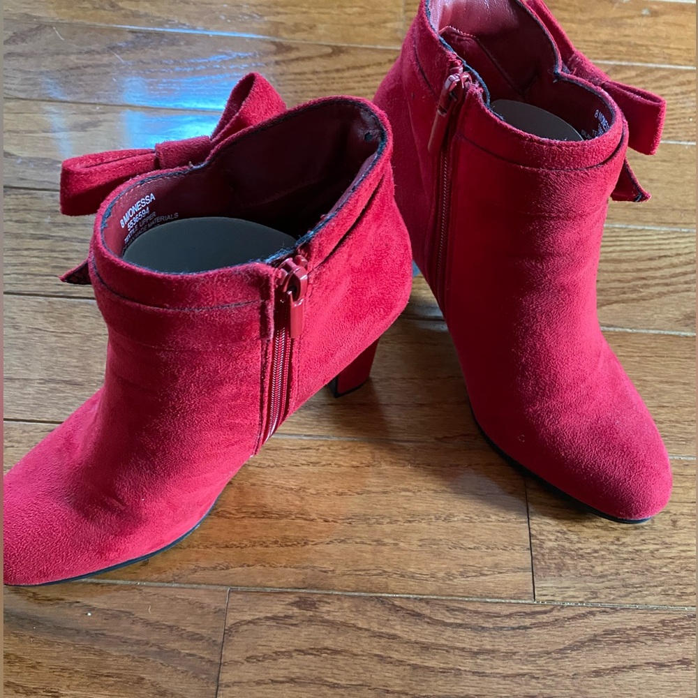 Clearance! Vegan Suede Ruby Red Booties Sz 8